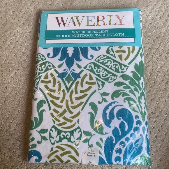 Waverly Other - NWOT Waverly Indoor/Outdoor Water Repellent Tablecloth